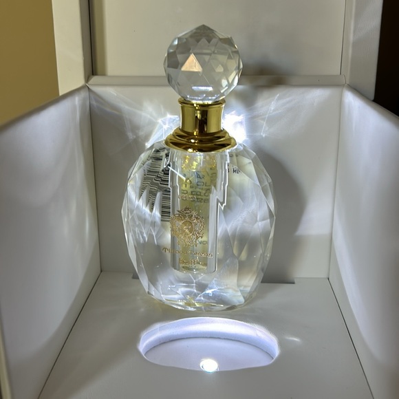 Tiziana Terenzi Kaff Attar
Eau de Parfum - Picture 9 of 12